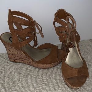 Brown Wedge Heels, Guess, Size 8